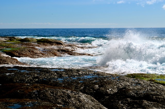 Wave breaking on the rocks