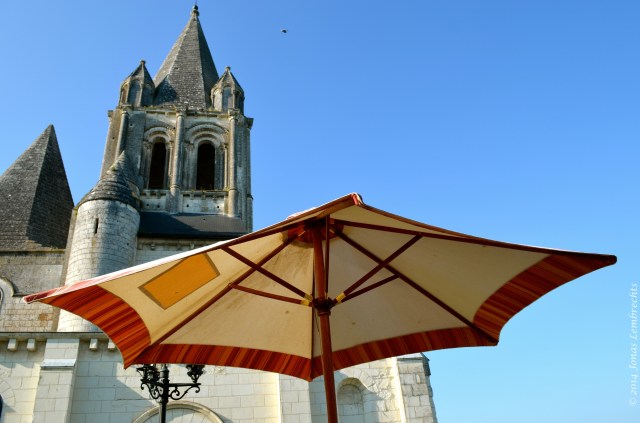 Chilling in the Loches sun
